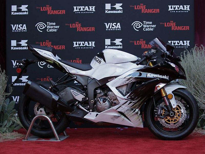 This custom-painted 2013 Kawasaki Ninja ZX-6R has been donated to support the American Indian College Fund.
