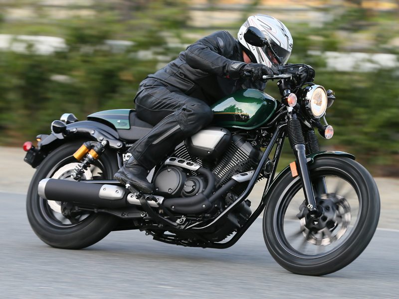 The 2015 Star Bolt C-Spec offers café racer style in a cruiser package.