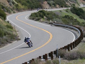 This is the environment where the YZF-R3 really shines - a smooth, curving mountain road.