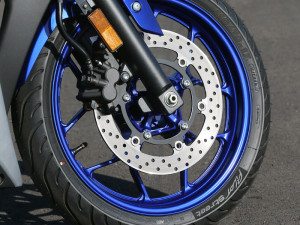 The YZF-R3's suspension and brakes are basic due to the low price point.