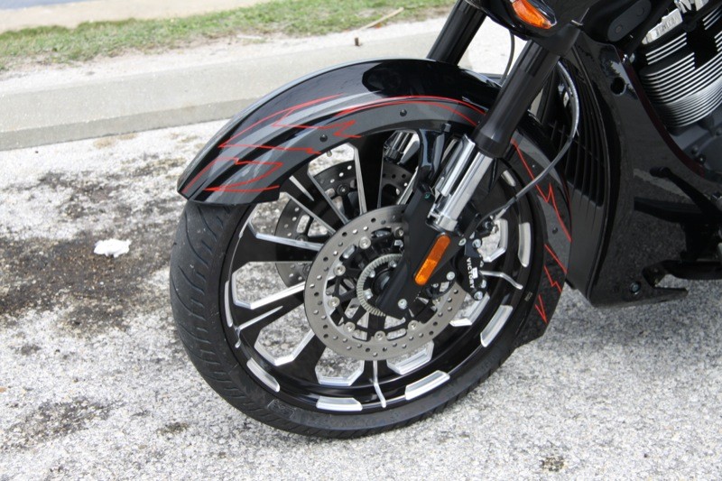 The Magnum X-1’s calling card, a striking 21" billet front hoop