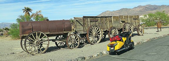 Two wagon-loads of borax and a water tanker would be hauled by a team of 20 mules the 165 miles to Mojave to be processed.