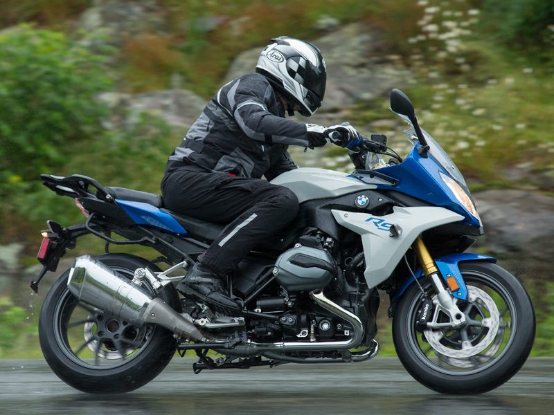 Absent from BMW's lineup for more than a decade, the R 1200 RS (Reisesport, or "Travel Sport") returns for 2016 with the "water boxer" twin, a telescopic fork and more.