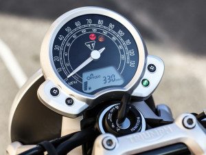 The Street Twin's meter has a classic analog speedo and a modern, multifunction digital display.
