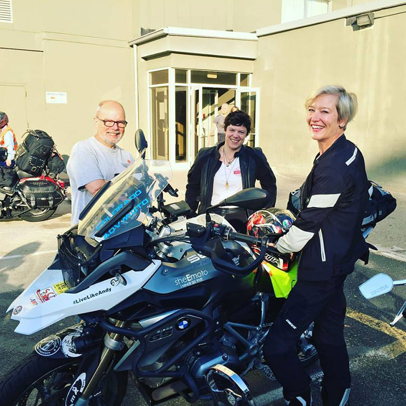 Ride VIP Erin Sills chats with two of the Van Buren sisters' descendants as they prepare to leave on their cross-country journey. (Photo: Sisters' Centennial Ride)