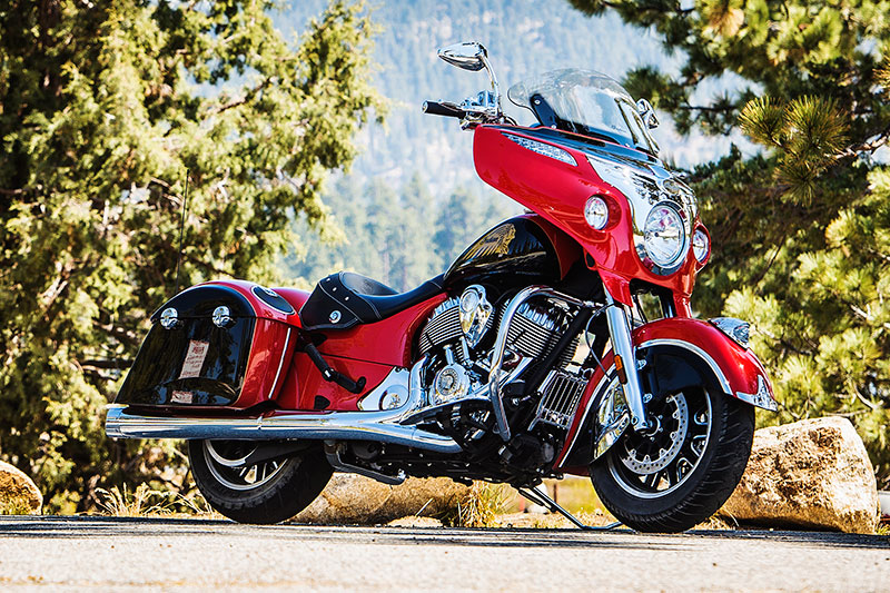 2017 Indian Chieftain in Wildfire Red over Thunder Black