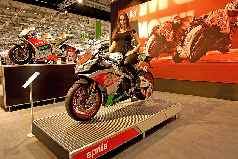 Aprilia unveiled its 2017 RSV4 and Tuono V4 1100 models at the Intermot show in Germany.