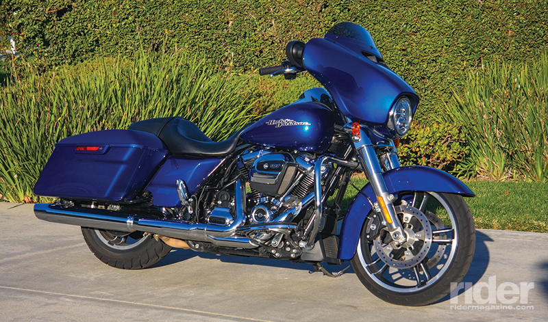 To improve passenger comfort, the rear exhaust header was repositioned and the catalytic converter was moved. Overall, the air/oil-cooled Milwaukee-Eight 107 runs much cooler than the Twin Cam 103.