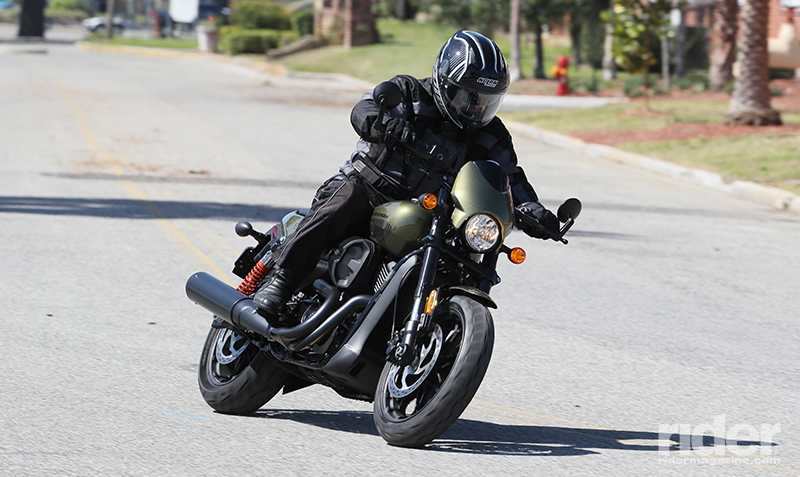 Flat, drag-style handlebars, bar-end mirrors and a fly screen give the Street Rod a sporty look.