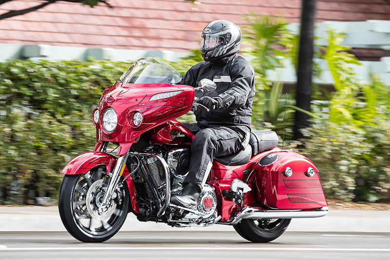 2017 Indian Chieftain Elite action