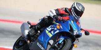 2017 Suzuki GSX-R1000 action COTA