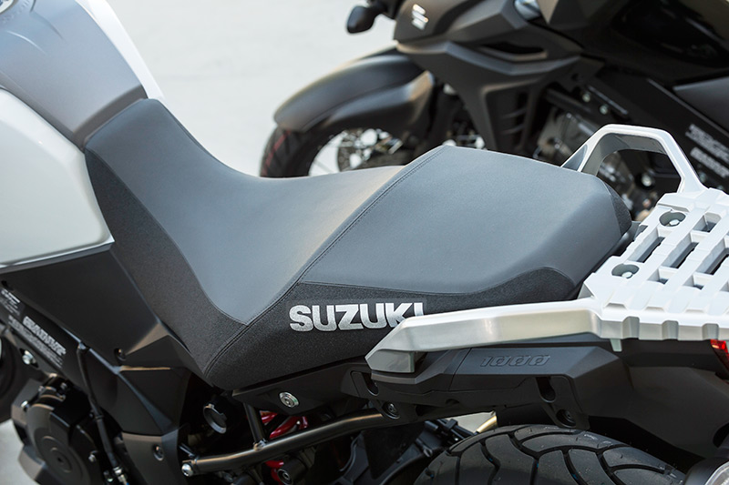 2018 Suzuki V-Strom 1000 seat