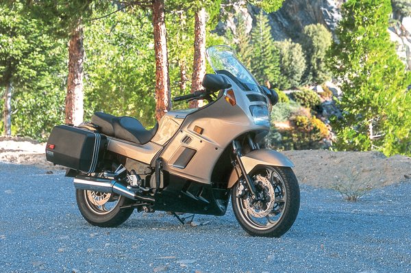 Tag ud labyrint hjørne Re-Cycling: 1986-2006 Kawasaki Concours | Rider Magazine
