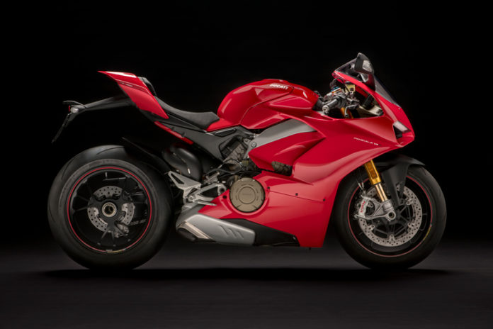 2018 Ducati Panigale V4 and 959 Panigale Corse | First Look Review ...