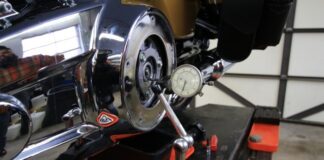 John’s spring tester measured each of the stock springs at 98.5 pounds of static spring pressure (pictured here), totaling 295.5 pounds. The six springs from the Superclutch each measured 35 pounds of static spring pressure for a total of 210 pounds.