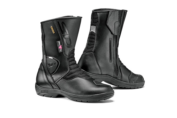 Sidi Gavia Gore-Tex boots (ladies' version shown).