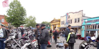 Admiring the Antique & Vintage class