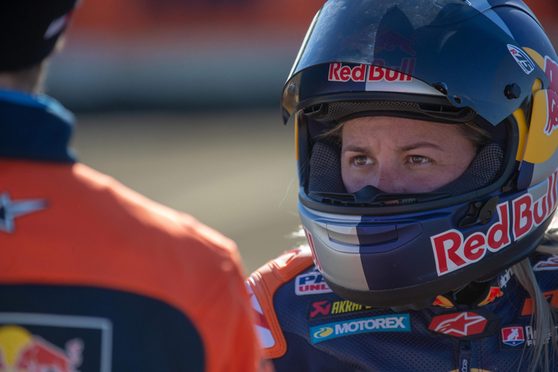 Shayna Texter flat track