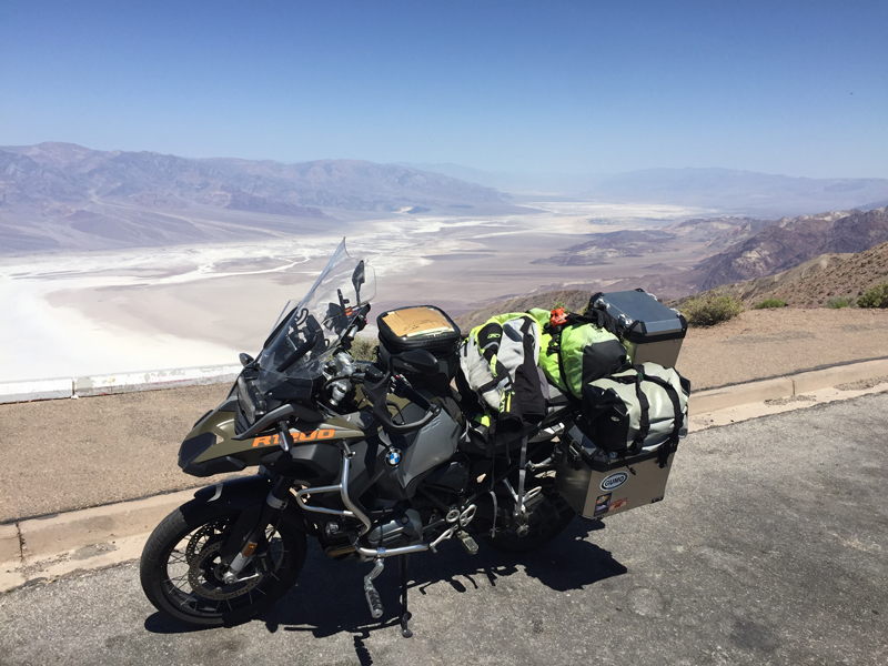An incredible sight from Dante’s View (5,476 feet) down to the floor of Death Valley at -282 feet. 