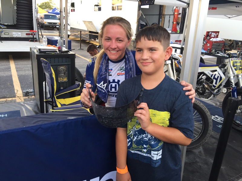 Shayna Texter flat track