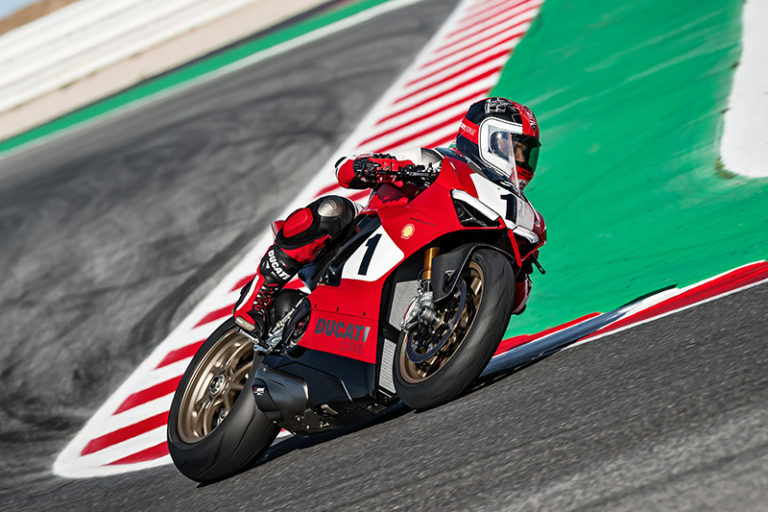 Ducati Panigale V4 25th Anniversary 916 | First Look Review | Rider ...