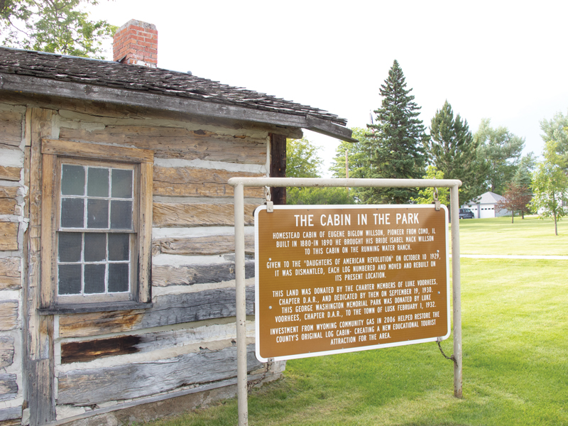 Lusk 1880 log cabin