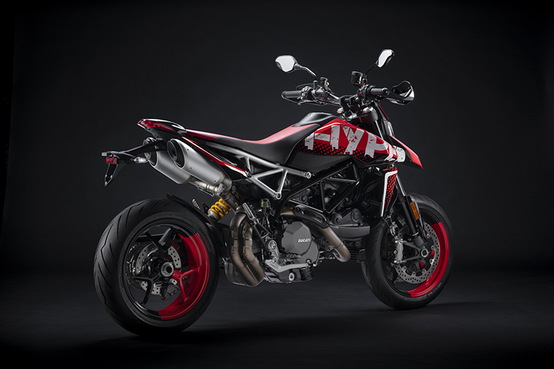 2020 Ducati Hypermotard 950 RVE First Look Review 8
