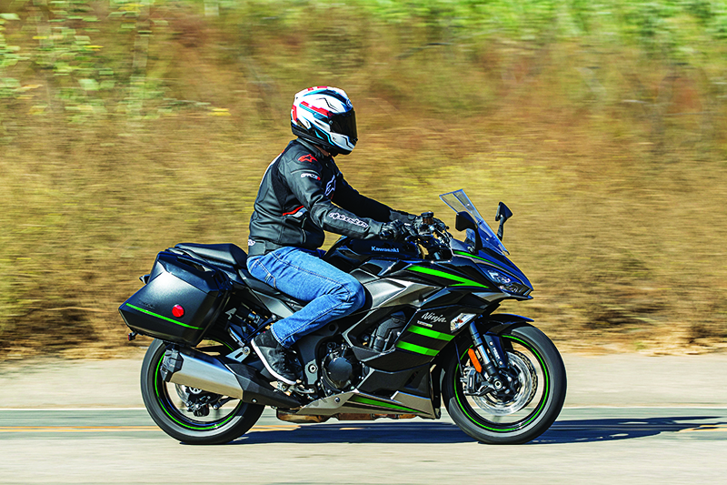 2020 Kawasaki Ninja 1000SX Review Seat Height