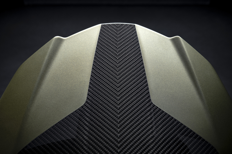 2021 Ducati Diavel Lamborghini Unveiled