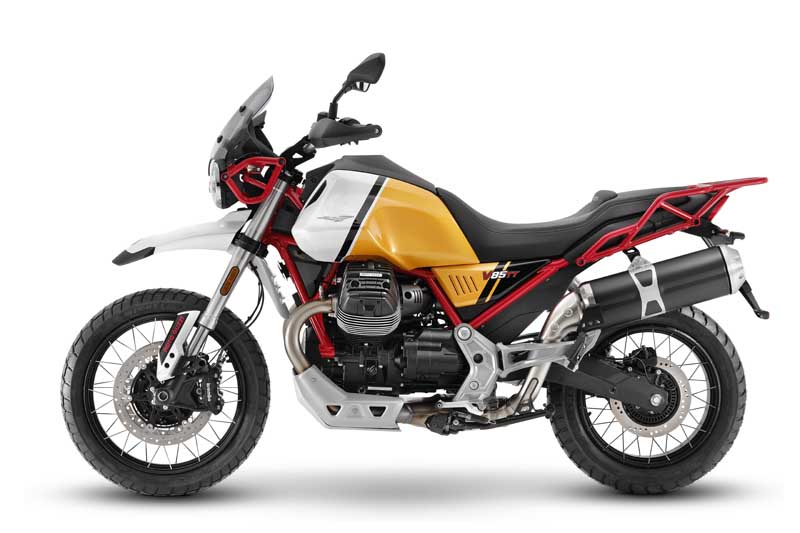 2021 Moto Guzzi V85 TT in Giallo Mojave