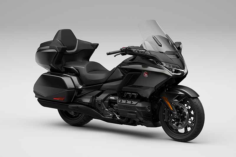 2021 Honda Gold Wing Tour Airbag DCT in Metallic Black