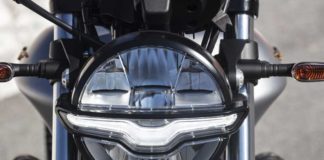 2021 Moto Guzzi V9 Bobber Centenario