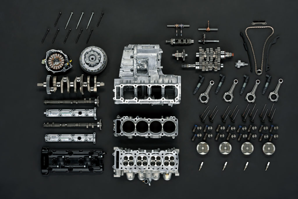 2022 Suzuki Hayabusa review engine disassembled