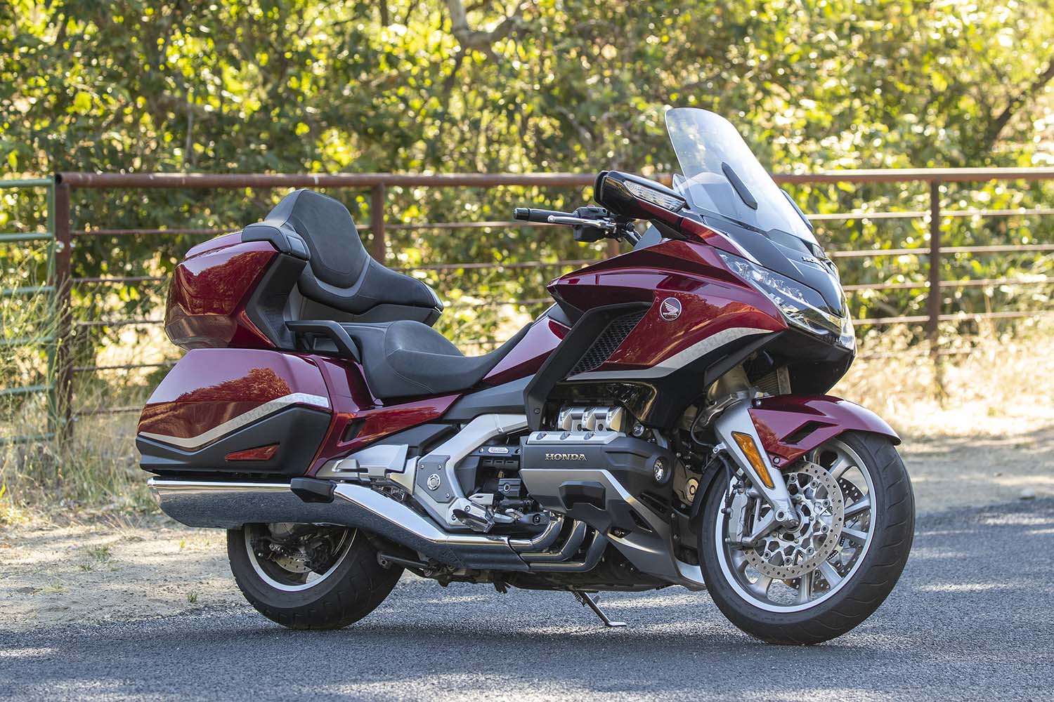 21 Honda Gold Wing Tour Dct Road Test Review Rider Magazine