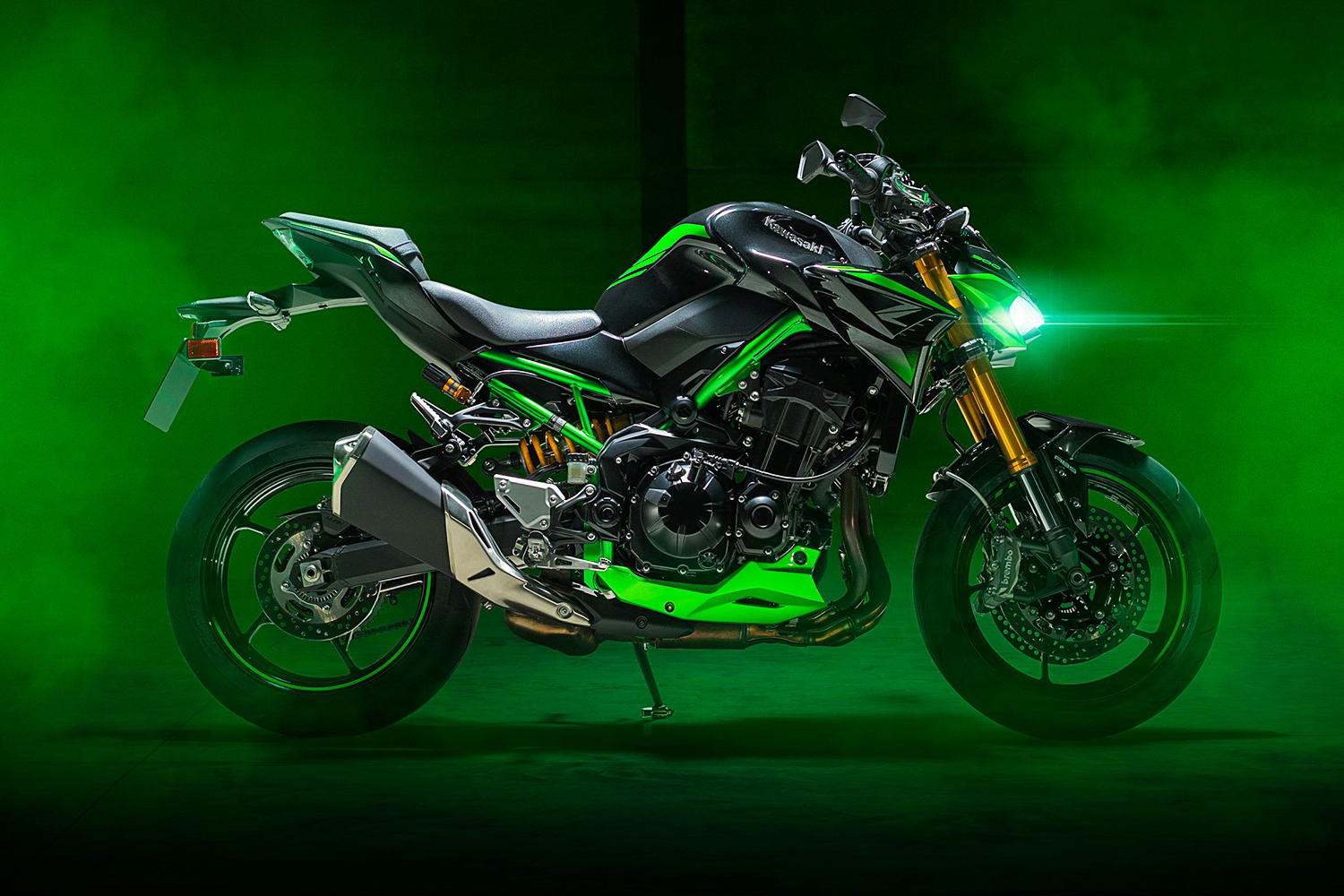 Z900 SE HIGH-GRADE Z900 VARIATION: EVEN GREATER RIDING & VISUAL IMPACT