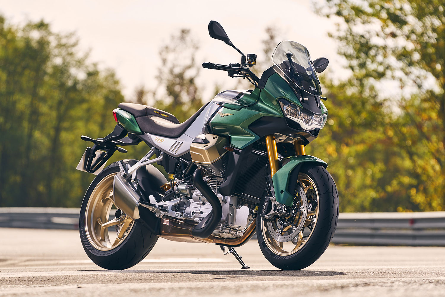 2022 Moto Guzzi V100 Mandello First Look Review Rider Magazine