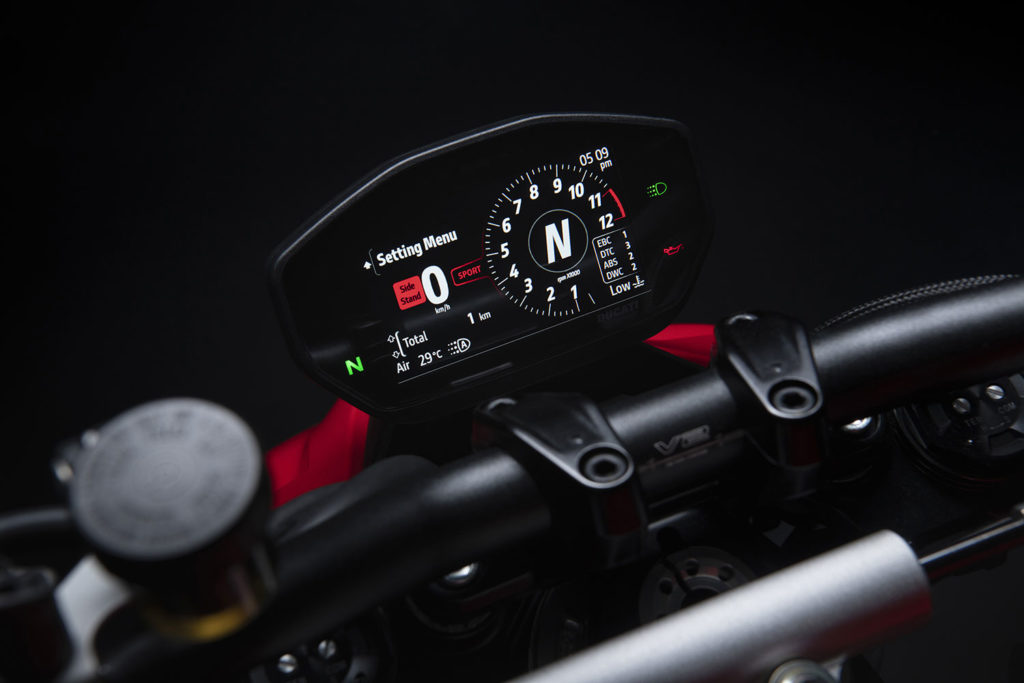 2022 Ducati Streetfighter V2 V4 SP review