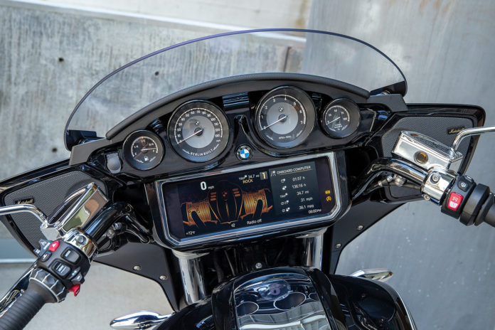 2022 BMW R 18 Transcontinental | Road Test Review | Rider Magazine