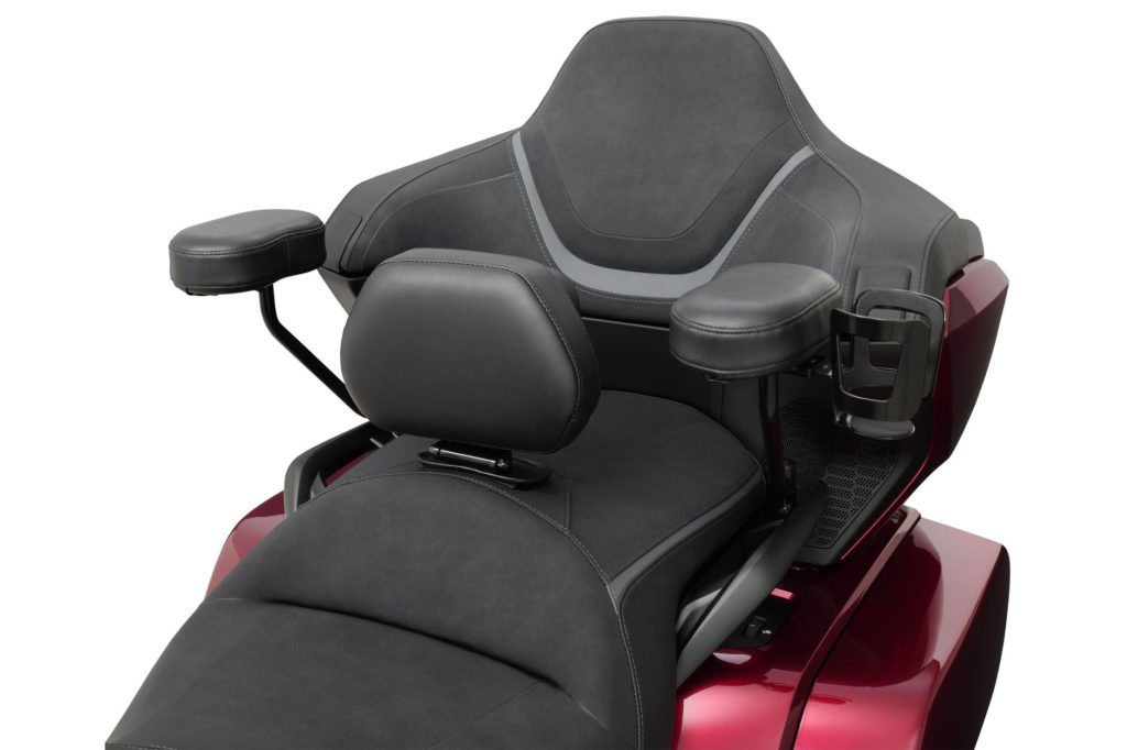 Big Bike Parts Quick Detachable Smart Mount Backrest and Deluxe Passenger Armrest System