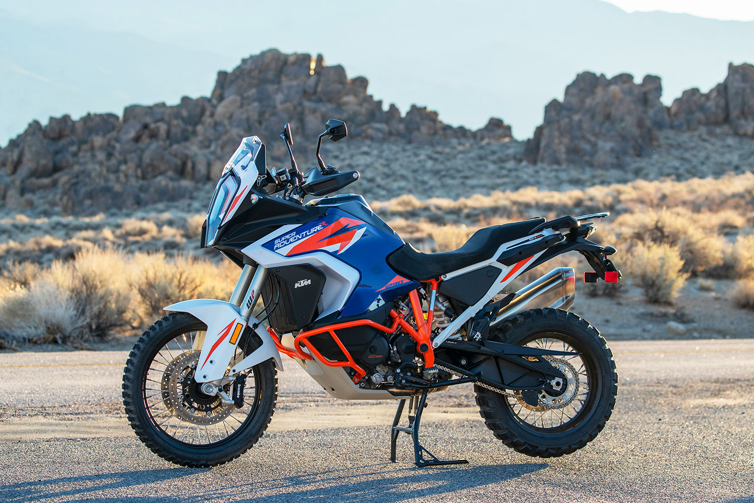 View and Review on 2022 KTM 1290 Super Adventure R Motorcycle World