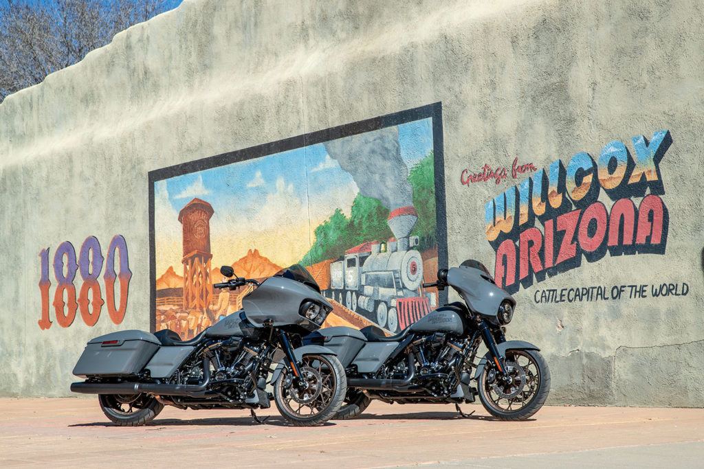 2022 Harley-Davidson Road Glide ST và Street Glide ST