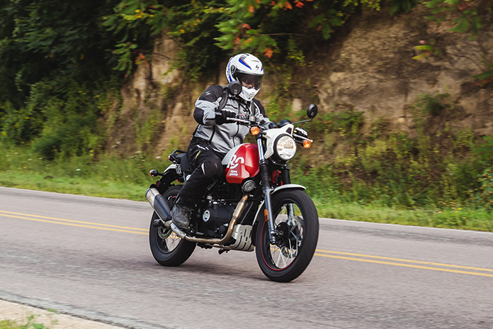 2023 Royal Enfield Scram 411 |  Revisão do primeiro passeio