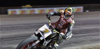 Jared Mees wins Dallas Half-Mile race