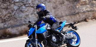 2023 Suzuki GSX-8S