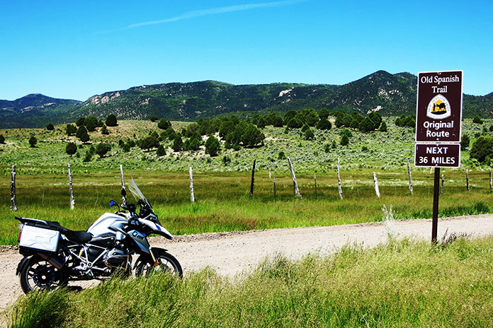 Pietų Jutos važiavimas motociklu Senasis ispanų takas