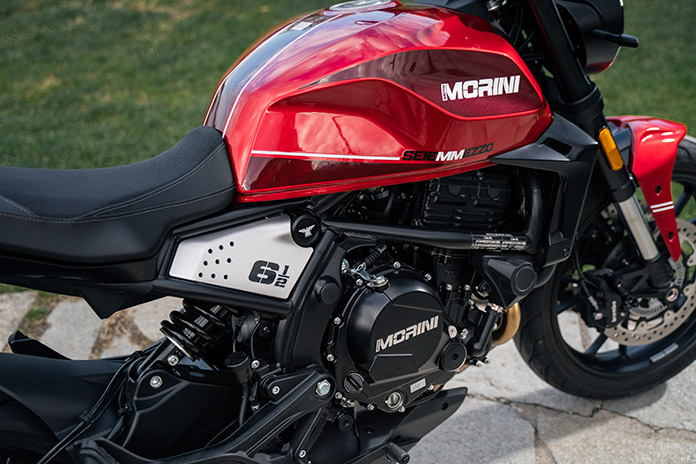 2023 Moto Morini Seiemmezzo STR review