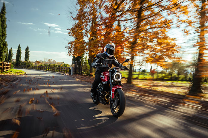 2023 Moto Morini Seiemmezzo STR review