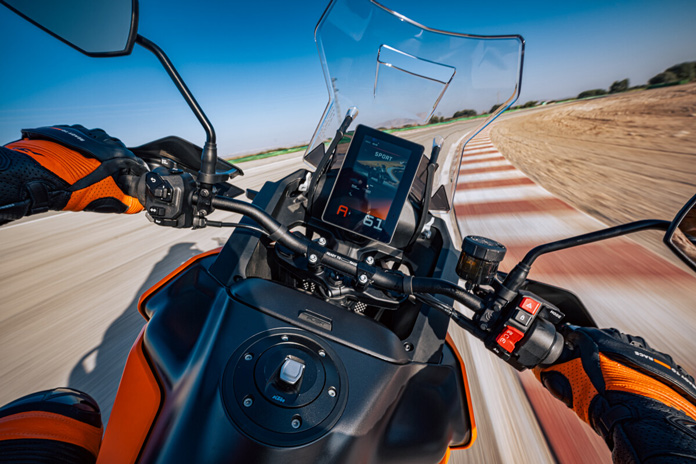 KTM TFT Display Launches with Advanced Features 