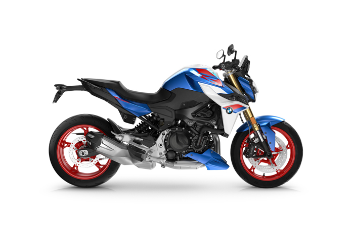 2025 BMW F 900 R and F 900 XR Preview 