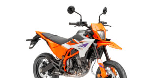2025 KTM 390 SMC R